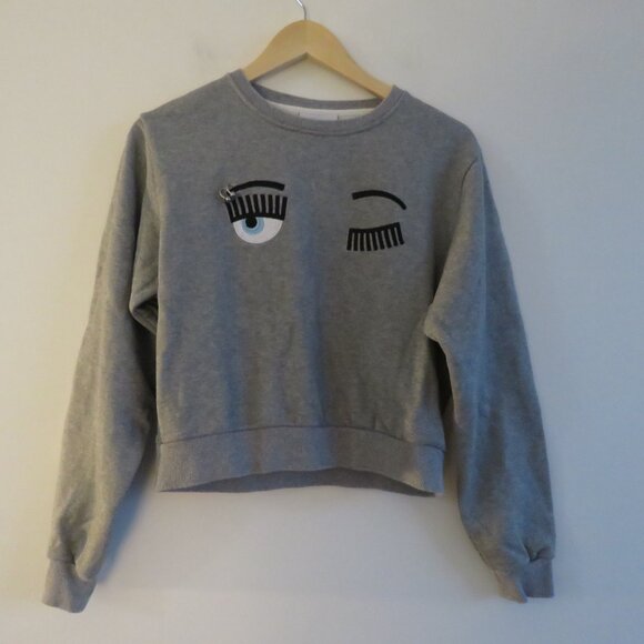 CHIARA FERRAGNI Pierced Wink Flirting Cropped Sweatshirt Heathered Gray - Size S - Picture 2 of 16